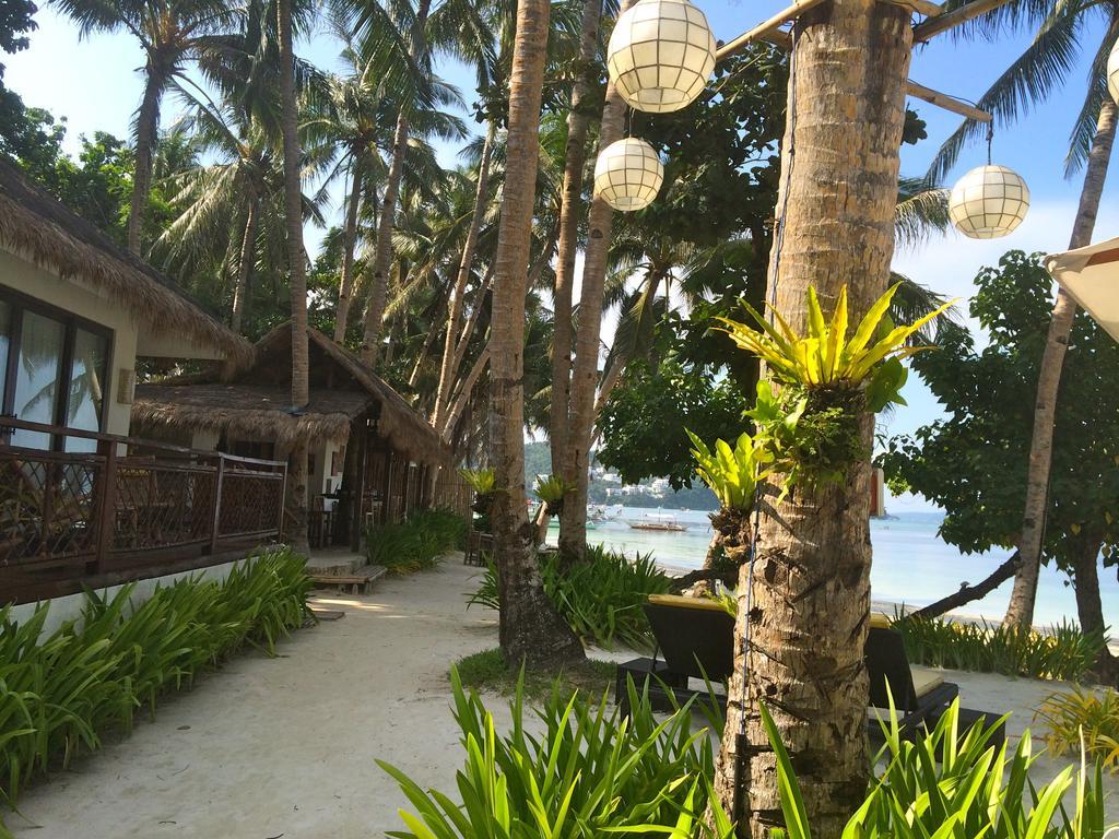 Rieseling Boracay Beach Resort Balabag  Bagian luar foto