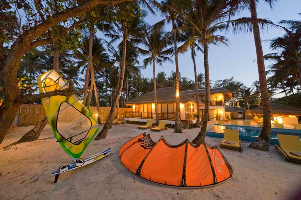 Rieseling Boracay Beach Resort Balabag  Bagian luar foto