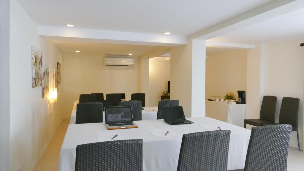 Rieseling Boracay Beach Resort Balabag  Bagian luar foto