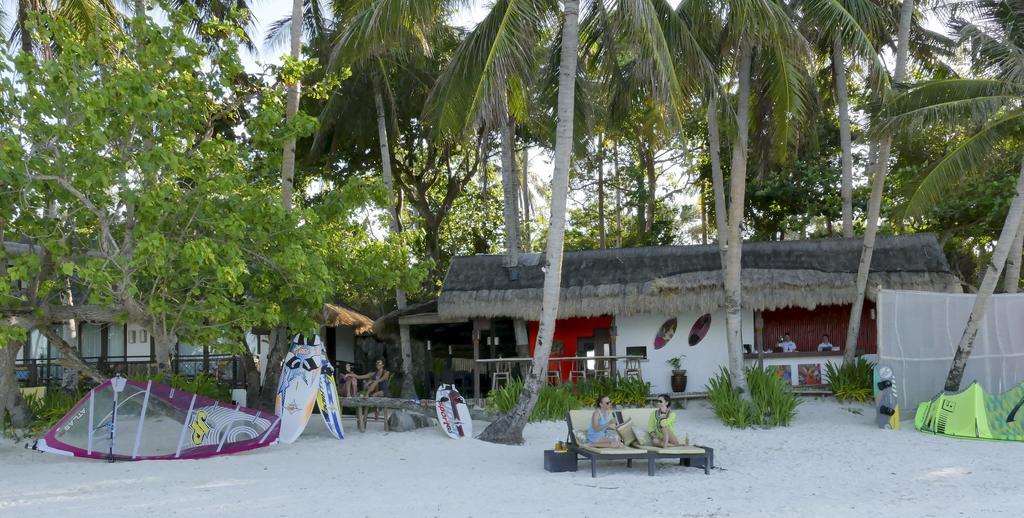 Rieseling Boracay Beach Resort Balabag  Bagian luar foto