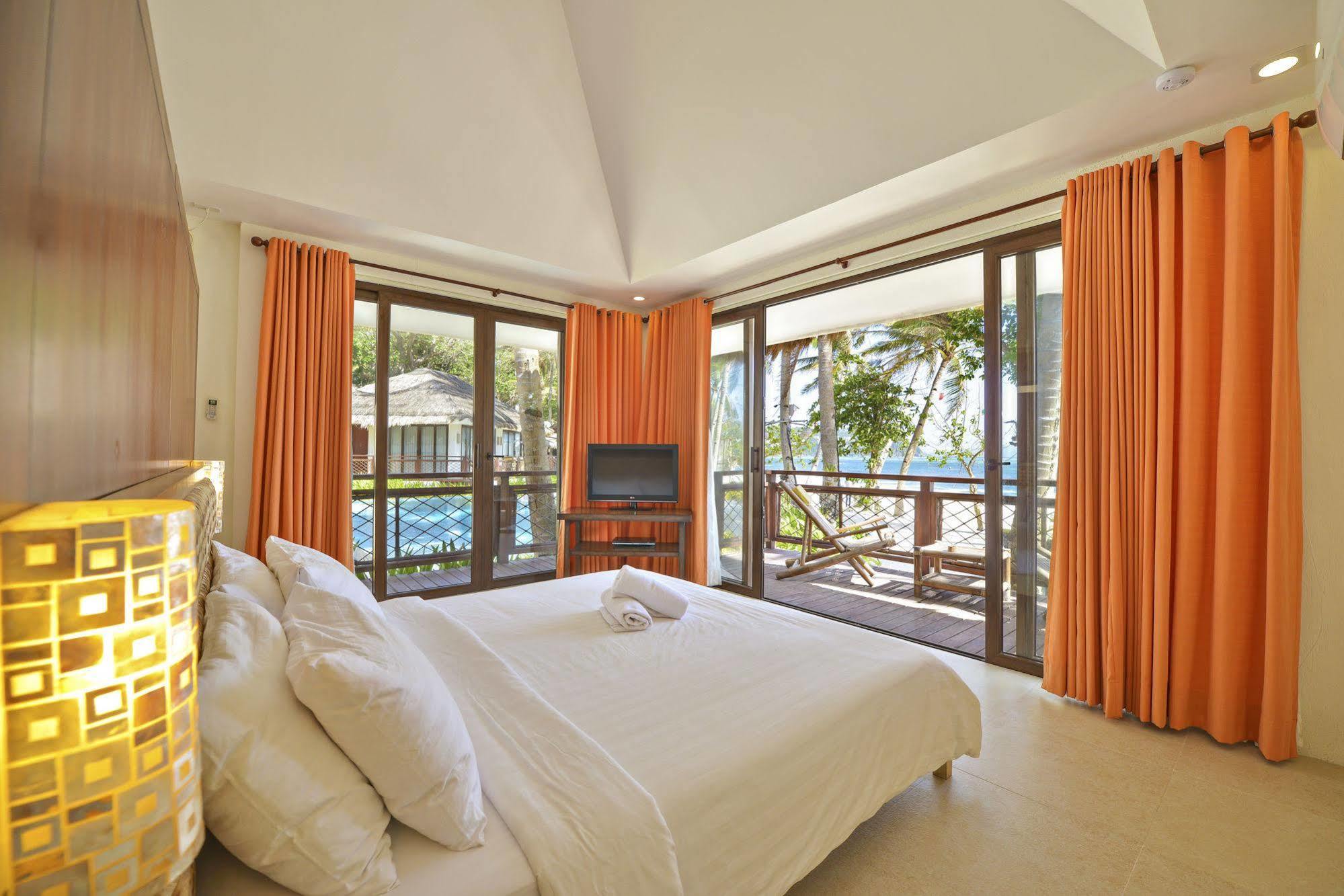 Rieseling Boracay Beach Resort Balabag  Bagian luar foto