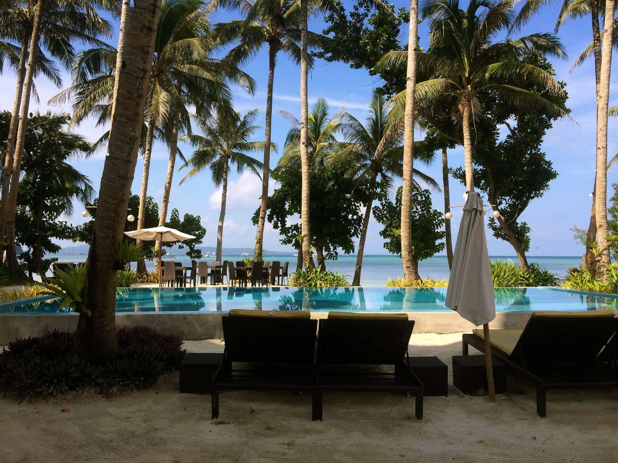 Rieseling Boracay Beach Resort Balabag  Bagian luar foto